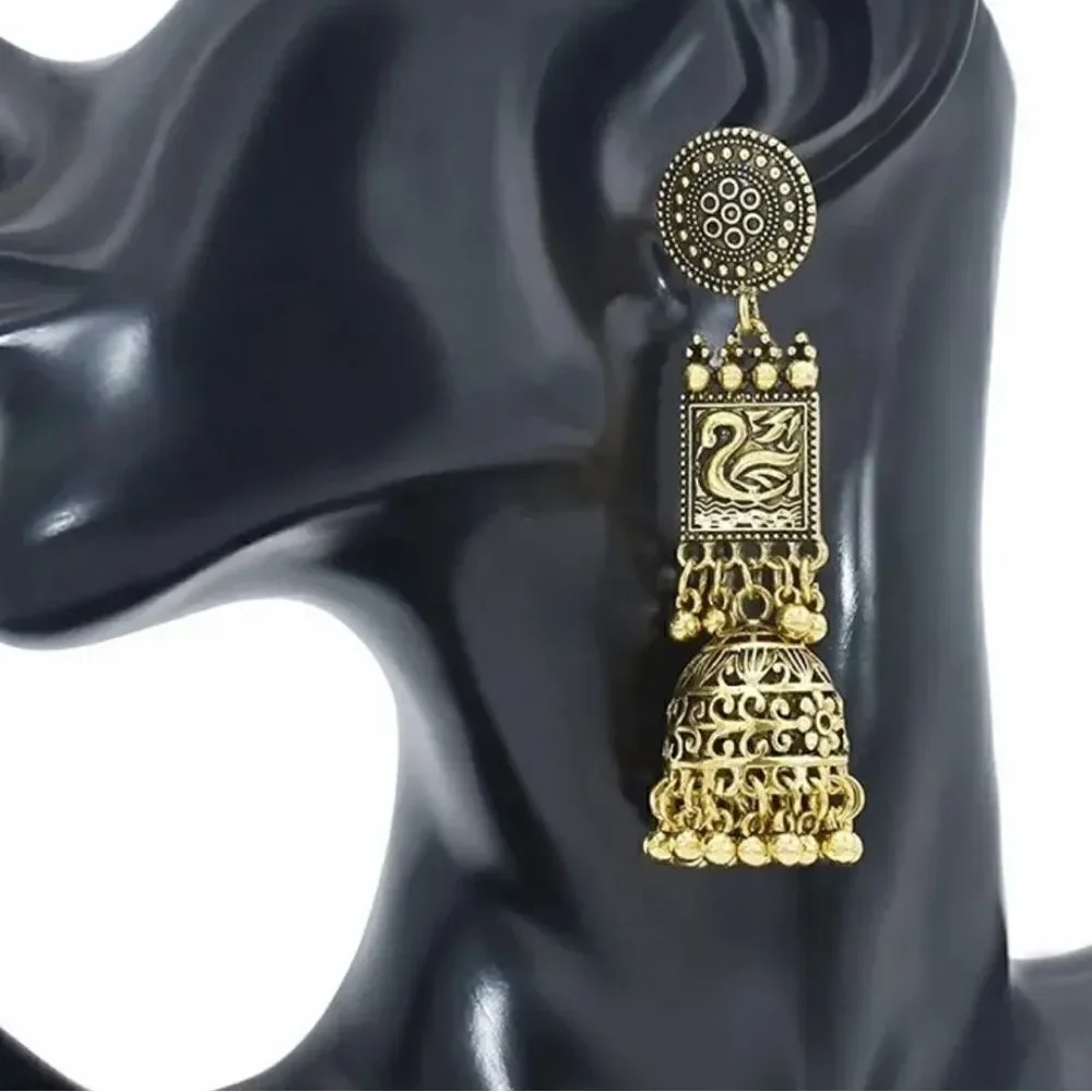Beautiful  bell tassel earrings so much detail . Really unique.
